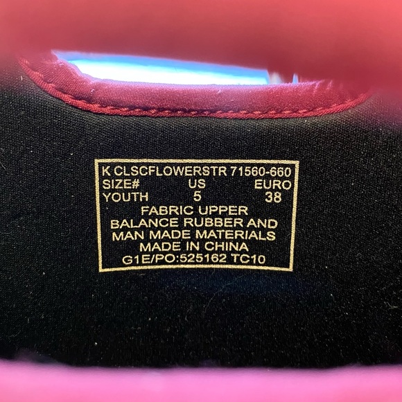 Bogs Waterproof Kids Size 5 Boots - Like New - Picture 3 of 5